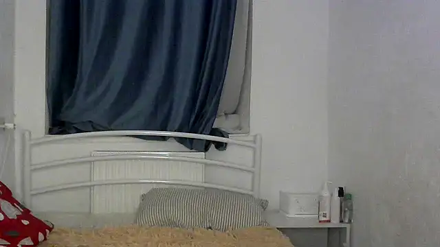 Snapshot of Iskor_ka chatting on 11/15/25, 10:59 Iskor ka online show from 11/15/25, 10:59