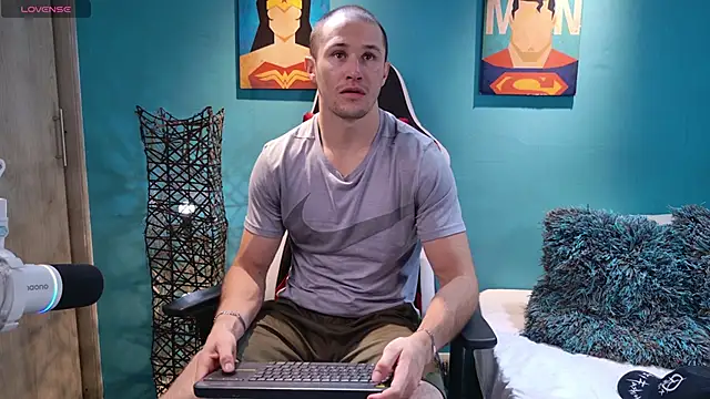 Snapshot of AxelFairchaild chatting on 01/23/25, 01:35 AxelFairchaild online show from 01/23/25, 01:35