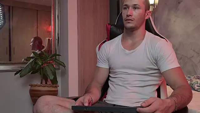 AxelFairchaild online show from 03/10/26, 12:43