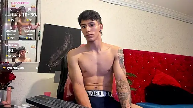 Cristopher23  online show from 03/15/25, 10:55