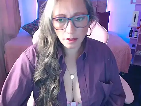 Melanyy 100 online show from 01/30/25, 10:51