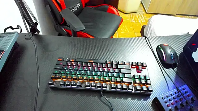 Calihotcaliente277 online show from 02/05/25, 01:00