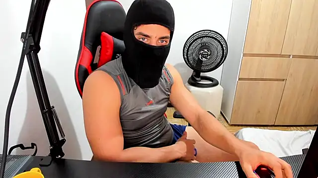 Calihotcaliente277 online show from 02/19/25, 02:01