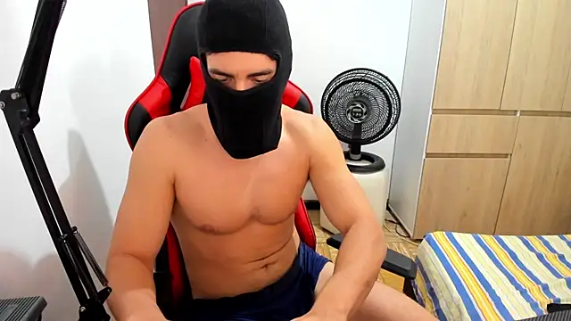 Calihotcaliente277 online show from 03/19/25, 02:46