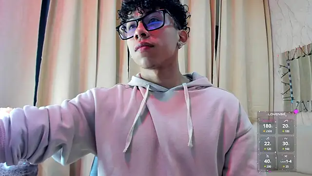 AkazaBoy  online show from 01/11/25, 04:16