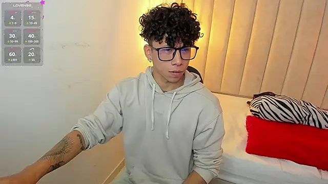 AkazaBoy  online show from 01/13/25, 05:01