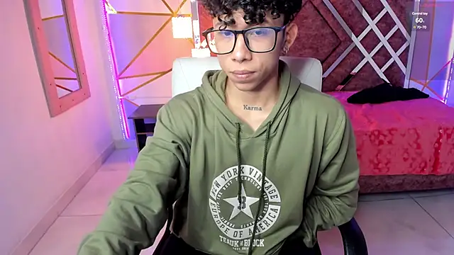 AkazaBoy  online show from 01/26/25, 04:20