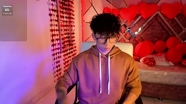 AkazaBoy  online show from 02/20/25, 04:50