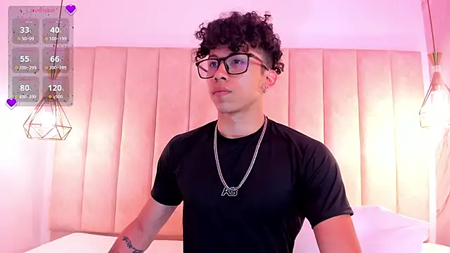 AkazaBoy  online show from 09/09/25, 08:30