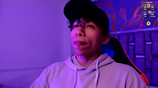 AkazaBoy  online show from 03/17/26, 04:39