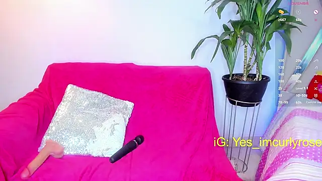 CurlyRose   online show from 03/06/25, 11:42