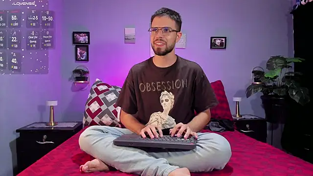 Snapshot of ETHAN_ADAM chatting on 02/08/25, 08:42 ETHAN ADAM online show from 02/08/25, 08:42