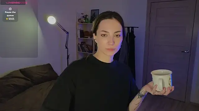 Snapshot of Space_X_Roxy_ chatting on 12/05/24, 07:38 Space X Roxy  online show from 12/05/24, 07:38