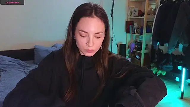 Snapshot of Space_X_Roxy_ chatting on 03/03/25, 05:18 Space X Roxy  online show from 03/03/25, 05:18