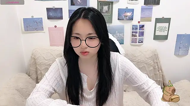 Snapshot of LiLiYbaby chatting on 03/12/26, 06:08 LiLiYbaby online show from 03/12/26, 06:08