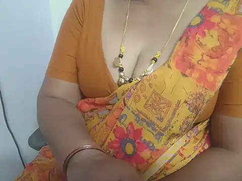 Snapshot of Swathi_sexy chatting on 12/19/25, 05:20 Swathi sexy online show from 12/19/25, 05:20