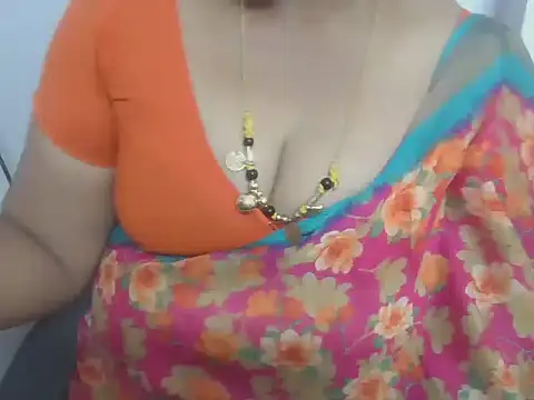 Snapshot of Swathi_sexy chatting on 12/22/25, 06:43 Swathi sexy online show from 12/22/25, 06:43