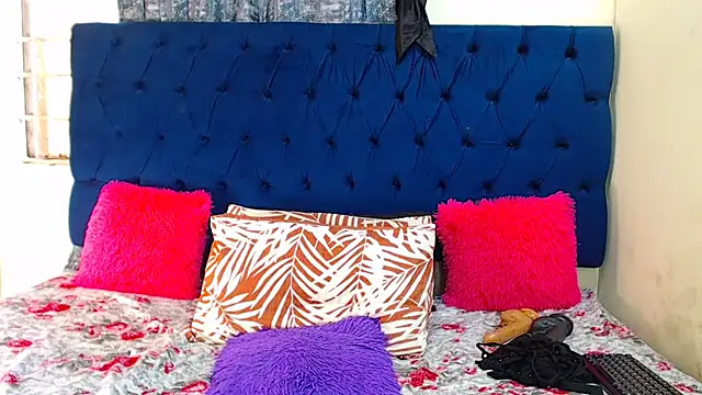 MelaninBear online show from 10/03/25, 01:08