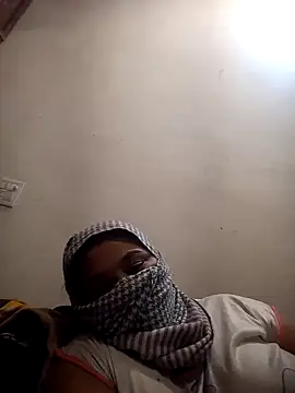 Snapshot of Punjabi_beauty123 chatting on 12/13/24, 05:00 Punjabi beauty123 online show from 12/13/24, 05:00