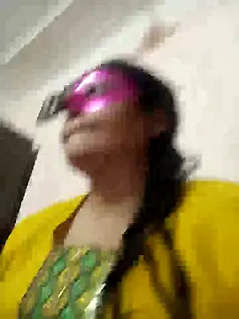 Snapshot of Punjabi_beauty123 chatting on 02/13/25, 09:51 Punjabi beauty123 online show from 02/13/25, 09:51