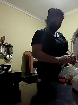 Snapshot of Punjabi_beauty123 chatting on 03/20/25, 01:37 Punjabi beauty123 online show from 03/20/25, 01:37