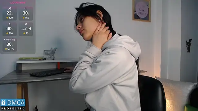 floriamANDjazmin online show from 02/05/25, 11:12