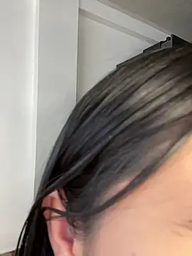 Snapshot of floriamANDjazmin chatting on 04/12/26, 08:58 floriamANDjazmin online show from 04/12/26, 08:58