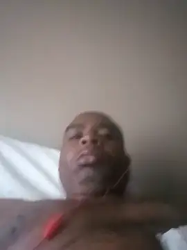 Snapshot of SLOWSTRO chatting on 12/02/24, 10:01 SLOWSTRO online show from 12/02/24, 10:01