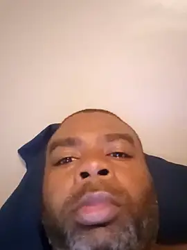 Snapshot of SLOWSTRO chatting on 12/14/24, 07:25 SLOWSTRO online show from 12/14/24, 07:25