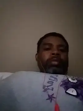 Snapshot of SLOWSTRO chatting on 01/30/25, 06:43 SLOWSTRO online show from 01/30/25, 06:43