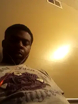 Snapshot of SLOWSTRO chatting on 02/07/25, 04:06 SLOWSTRO online show from 02/07/25, 04:06