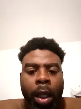 Snapshot of SLOWSTRO chatting on 09/10/25, 07:52 SLOWSTRO online show from 09/10/25, 07:52