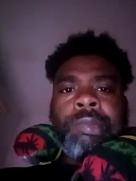 Snapshot of SLOWSTRO chatting on 10/17/25, 12:19 SLOWSTRO online show from 10/17/25, 12:19