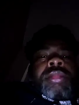 Snapshot of SLOWSTRO chatting on 10/25/25, 03:14 SLOWSTRO online show from 10/25/25, 03:14