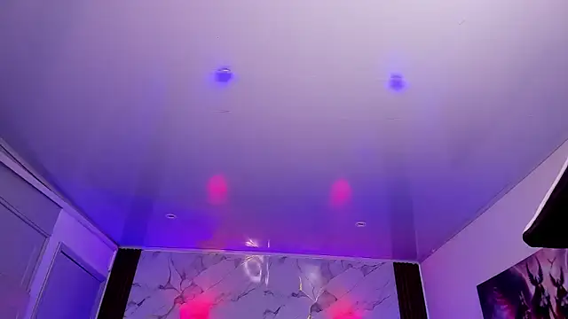 AuroraDiaz online show from 11/29/25, 07:39