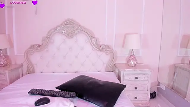 SamanthaPierce online show from 10/19/25, 12:28