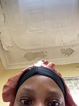 BeautyAuroa online show from 02/17/25, 08:26