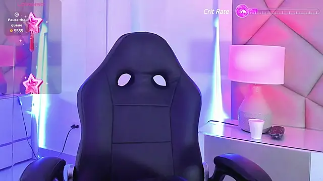 LeeThompson  online show from 02/17/25, 12:48