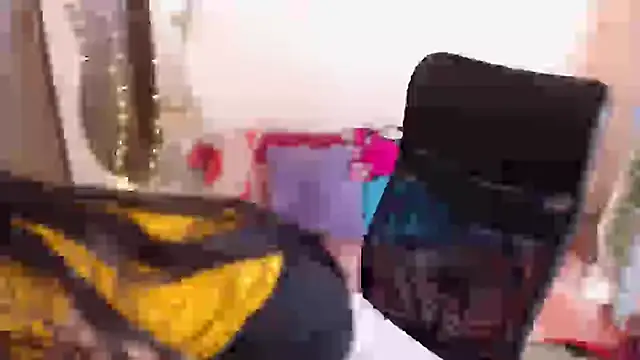 Snapshot of LUCY_LI chatting on 01/06/25, 07:24 LUCY LI online show from 01/06/25, 07:24