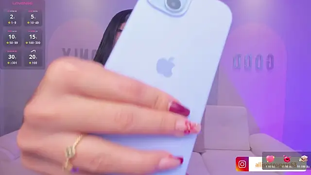 Snapshot of AllisonRogersX chatting on 12/20/25, 06:59 AllisonRogersX online show from 12/20/25, 06:59