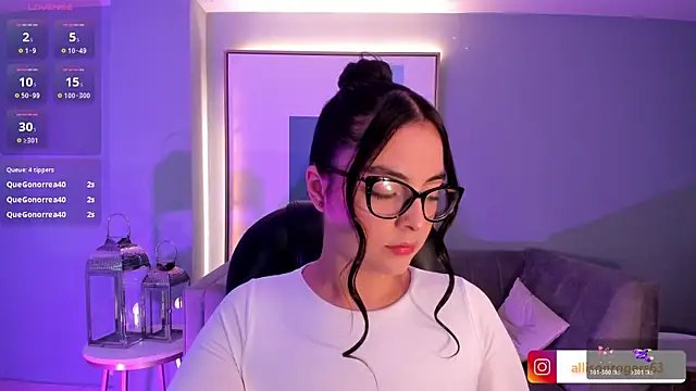 Snapshot of AllisonRogersX chatting on 01/13/26, 02:28 AllisonRogersX online show from 01/13/26, 02:28