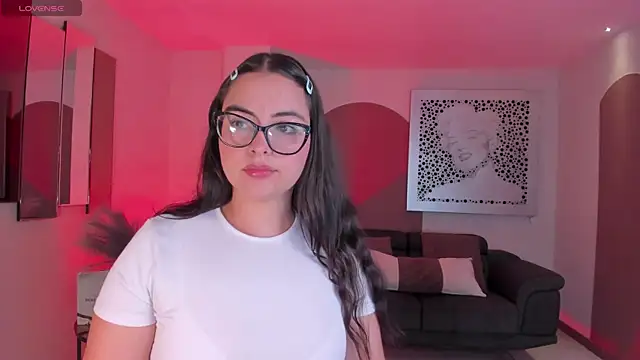 Snapshot of AllisonRogersX chatting on 02/08/26, 11:08 AllisonRogersX online show from 02/08/26, 11:08