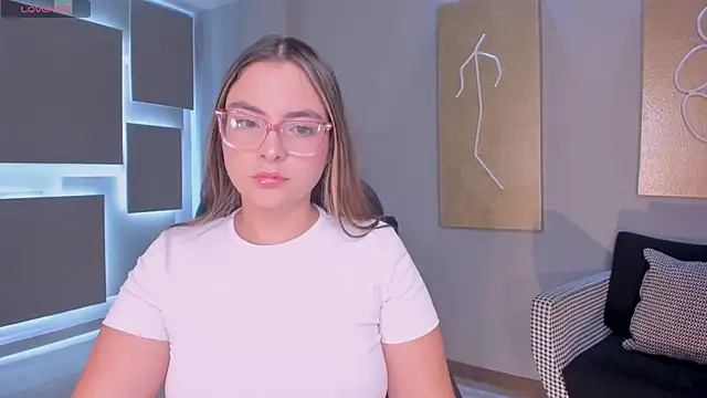 Snapshot of AllisonRogersX chatting on 04/14/26, 03:45 AllisonRogersX online show from 04/14/26, 03:45