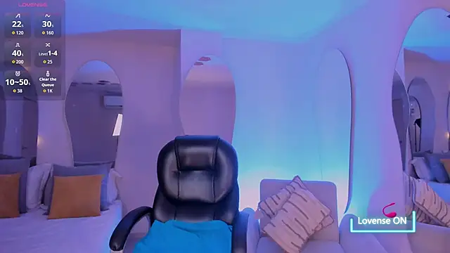 MaddisonLowe online show from 09/19/25, 03:41