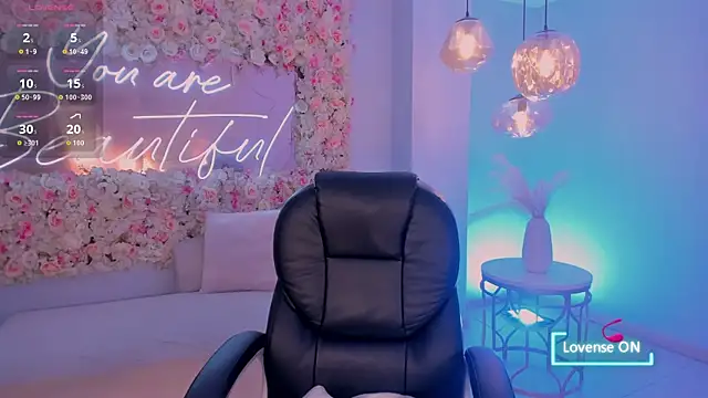 MaddisonLowe online show from 01/12/26, 04:50