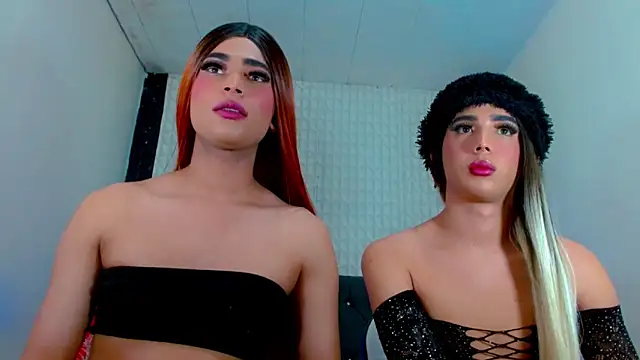 Snapshot of Hellen_moons__ chatting on 03/08/25, 09:39 Hellen moons online show from 03/08/25, 09:39