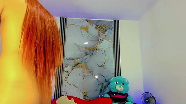 Snapshot of Hellen_moons__ chatting on 03/12/25, 03:24 Hellen moons online show from 03/12/25, 03:24