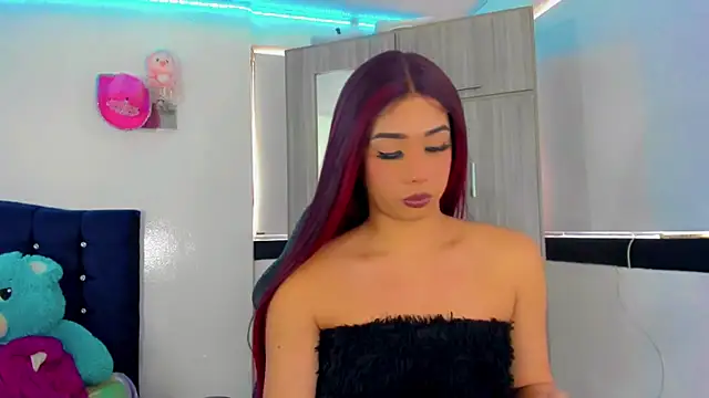 Snapshot of Hellen_moons__ chatting on 10/13/25, 07:03 Hellen moons online show from 10/13/25, 07:03