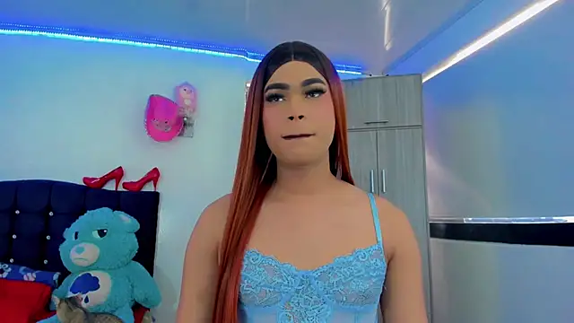 Snapshot of Hellen_moons__ chatting on 10/25/25, 02:13 Hellen moons online show from 10/25/25, 02:13