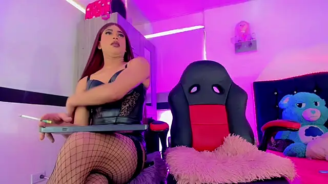 Snapshot of Hellen_moons__ chatting on 11/06/25, 07:15 Hellen moons online show from 11/06/25, 07:15